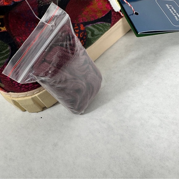 NWT FARM Rio Colorful High-Top Women's Sneakers Size 11/EUR 43 - Picture 8 of 12